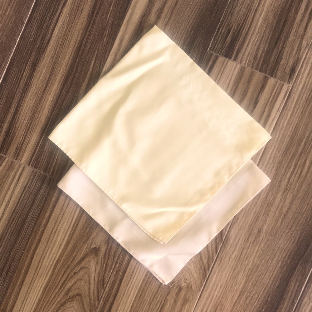 🟢Two Square Scarves